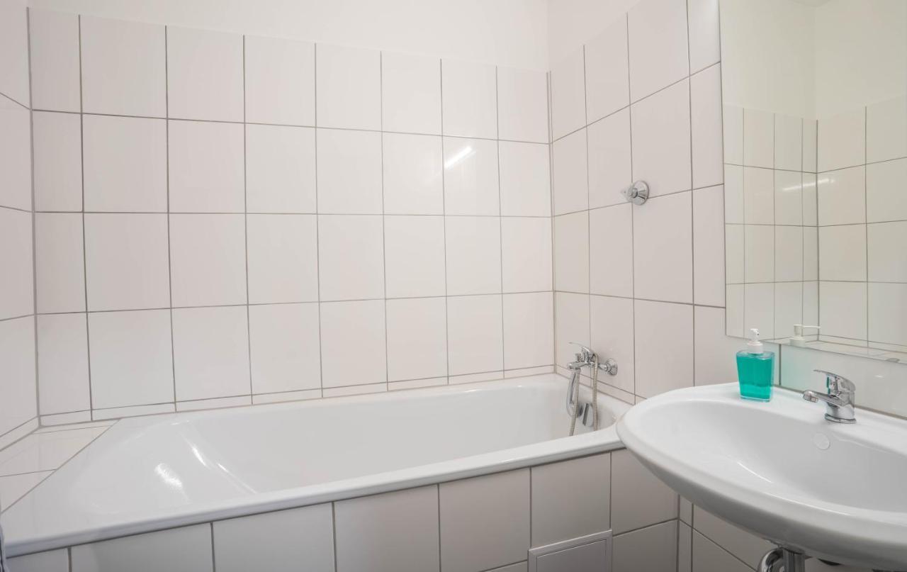 Ruesuite - Gemuetliches Apartment In Ruettenscheid 에센 외부 사진